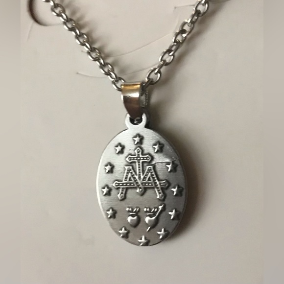 Our Lady of Graces Virgin Mary Miraculous Medal Devotion Sacred Catholic Pendant - Picture 14 of 16